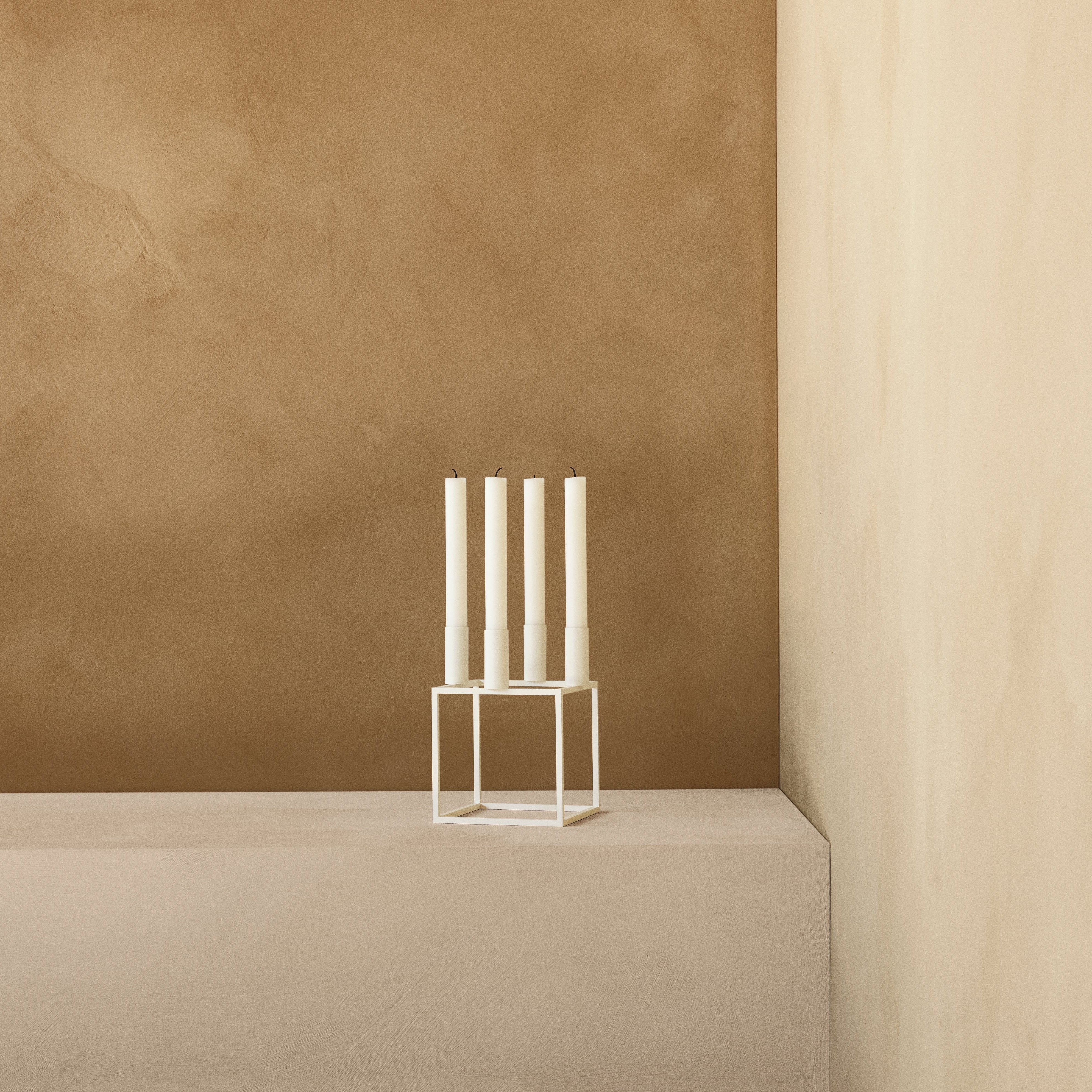 Kubus 4 lysestage - Hvid